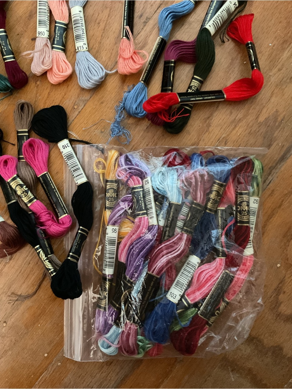 Assorted Large Thread Bunch- Multicolor - Picture 4 of 6